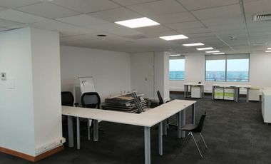 ARRIENDO Oficina Habilitada de 515,34 m2, Metro Pedro de Valdivia