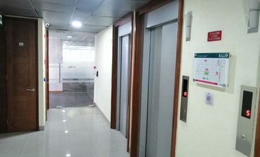 ARRIENDO Oficina Habilitada de 515,34 m2, Metro Pedro de Valdivia