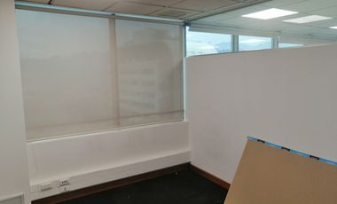 ARRIENDO Oficina Habilitada de 515,34 m2, Metro Pedro de Valdivia