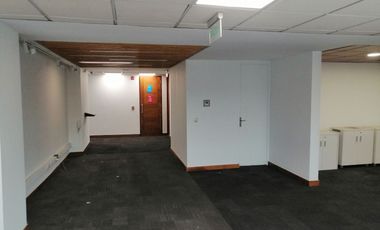 ARRIENDO Oficina Habilitada de 515,34 m2, Metro Pedro de Valdivia
