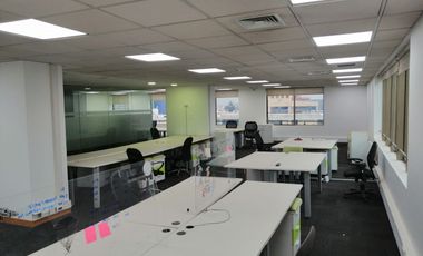 ARRIENDO Oficina Habilitada de 515,34 m2, Metro Pedro de Valdivia