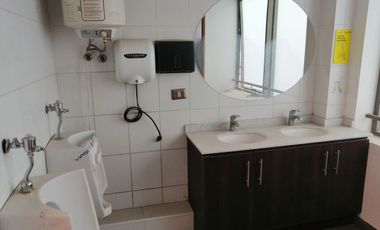 ARRIENDO Oficina Habilitada de 515,34 m2, Metro Pedro de Valdivia