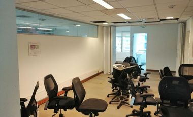 ARRIENDO Oficina Habilitada de 146,72 m2, Metro Pedro de Valdivia