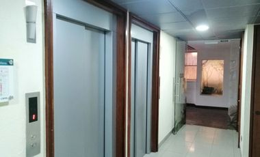 ARRIENDO Oficina Habilitada de 146,72 m2, Metro Pedro de Valdivia