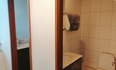 ARRIENDO Oficina Habilitada de 255,36 m2, Metro Pedro de Valdivia
