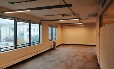 ARRIENDO Oficina Habilitada de 255,36 m2, Metro Pedro de Valdivia