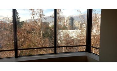 ARRIENDO Oficina 228,10  m2, Metro Pedro de Valdivia