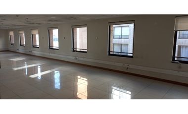 ARRIENDO Oficina 228,10  m2, Metro Pedro de Valdivia