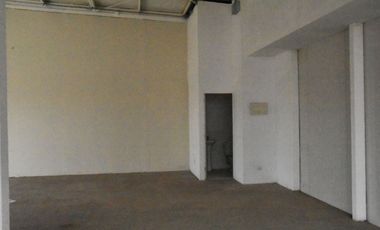 ARRIENDO Local Comercial 170,90 m2 Strip Center, Av. La Montaña