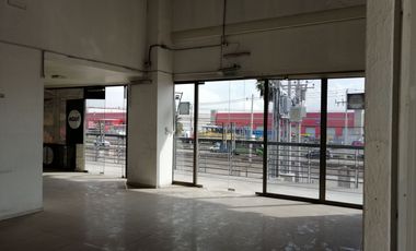 ARRIENDO Local Comercial 170,90 m2 Strip Center, Av. La Montaña