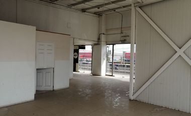 ARRIENDO Local Comercial 170,90 m2 Strip Center, Av. La Montaña