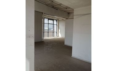 ARRIENDO Local Comercial 170,90 m2 Strip Center, Av. La Montaña