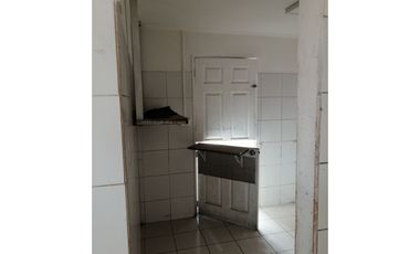 ARRIENDO Local Comercial 170,90 m2 Strip Center, Av. La Montaña