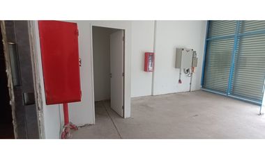 ARRIENDO Local Comercial de 54,35 m2, Metro Santa Ana