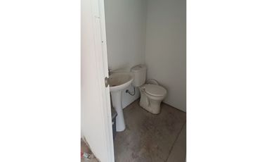 ARRIENDO Local Comercial de 54,35 m2, Metro Santa Ana