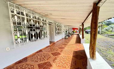 FINCA EN VENTA EN COMBIA BAJA