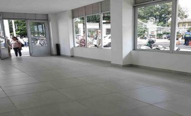 LOCAL EN ARRIENDO ZONA CENTRO / MONTENEGRO