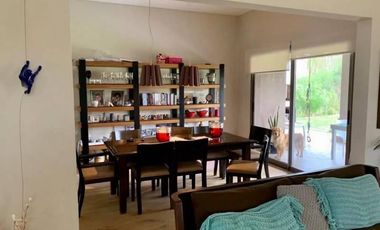 VENTA CASA EN CASTORES CON MUEBLES