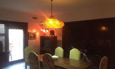 VENTA IMPORTANTE CASA 6 AMB C/COCH B°PARQUE  UNICA!!!!