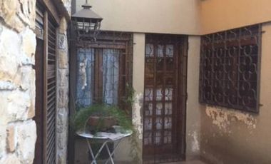 VENTA IMPORTANTE CASA 6 AMB C/COCH B°PARQUE  UNICA!!!!