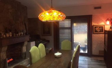 VENTA IMPORTANTE CASA 6 AMB C/COCH B°PARQUE  UNICA!!!!