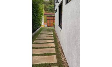 Casa camprestre en condominio para la venta en la buitrera Cali!!!