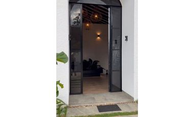 Casa camprestre en condominio para la venta en la buitrera Cali!!!