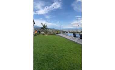 Casa camprestre en condominio para la venta en la buitrera Cali!!!