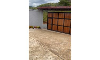 Casa camprestre en condominio para la venta en la buitrera Cali!!!