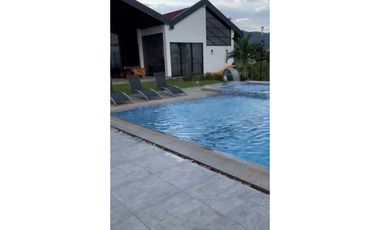 Casa camprestre en condominio para la venta en la buitrera Cali!!!