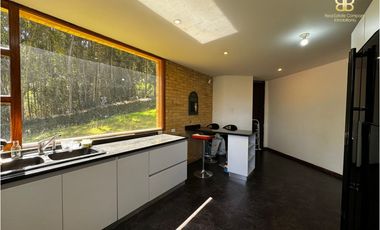 SE VENDE MAGNFICA CASA EN BOSQUES DE RENANIA EN BRICEÑO