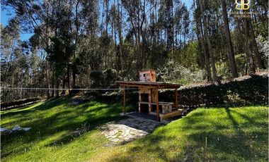 SE VENDE MAGNFICA CASA EN BOSQUES DE RENANIA EN BRICEÑO
