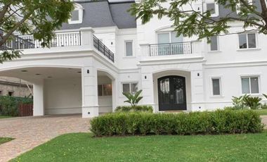 IMPONENTE CASA EN VENTA BARRIO EL GOLF NORDELTA