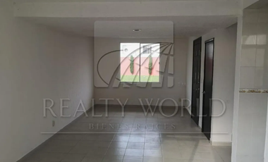 Casa en Venta en A 5 MIN DE GALERIAS METEPEC.