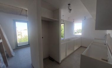 Venta, Departamento, 2 Ambientes, Balcón Amplio, Merlo Centro, Merlo