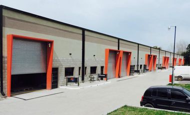 Venta depósito multiuso en Pavón-Exaltación de la Cruz