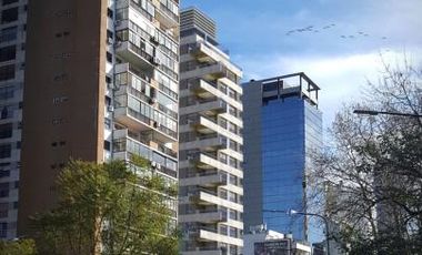 Venta local de 395m sobre  Av del Libertador  - Vicente López