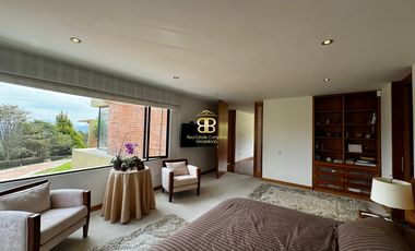 SE VENDE MAGNFICA CASA EN LA CALERA