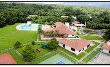 VENDO LOTE  EN CONDOMINIO LA FLORIDA VILLAVICENCIO