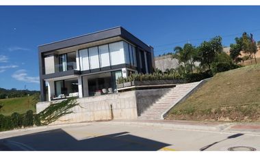 En venta exclusivo lote Park house totalmente plano Ruitoque bajo