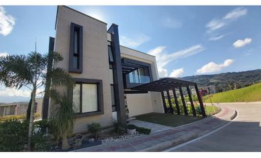 En venta exclusivo lote Park house totalmente plano Ruitoque bajo