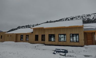Casa a estrenar - B° Noregon - San Martin De Los Andes