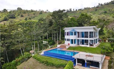 Finca de 3.5 cuadras en venta sector Buenavista Quindío