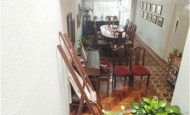 Casa para arriendo,  en Santa Bárbara Central