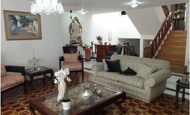 Casa para arriendo,  en Santa Bárbara Central