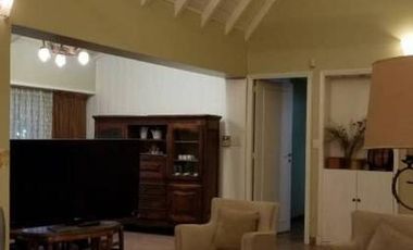 Casa quinta, Zamudio esq. Cavallo, Bº El Pinar, Marcos Paz, Cod.2280