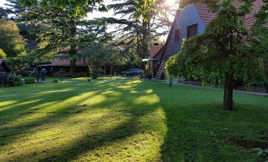 Casa quinta, Zamudio esq. Cavallo, Bº El Pinar, Marcos Paz, Cod.2280