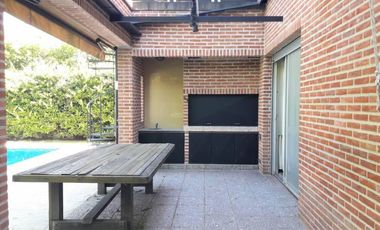 NORDELTA LA ISLA  Venta de Importante Casa OPORTUNIDAD!!