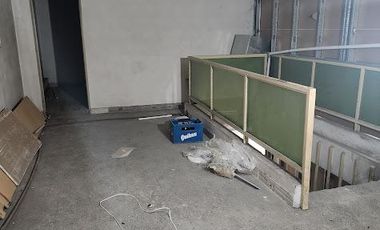 Galpón/ Amplio local Comercial 320m2 aprox.