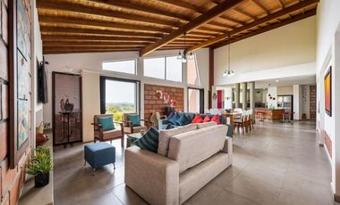 Hermosa casa finca de un solo nivel